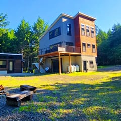Modern Moosehead Lake Chalet