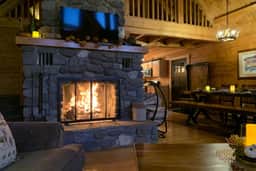 *Lake/Mtn View*Hot Tub*Fireplace*Game Room* - Image 2