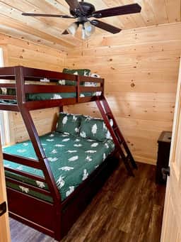 Black Bear Cabin - Image 4