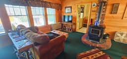 Blue Bear Cabin - Image 3