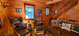 Cozy Moose Cabin - Image 4