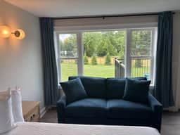 Juniper Motel-King Suite-Ground Floor-Room 12 - Image 2