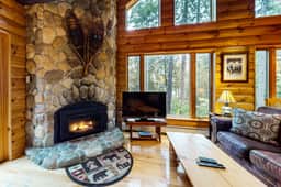Loon Lodge - Image 2