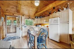 Weseekanook Cabin - Image 3