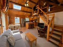 Village Pines Cabin - Image 5