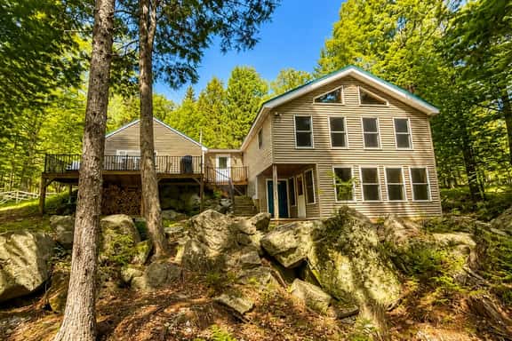 Beaver Cove Cabin - Image 1