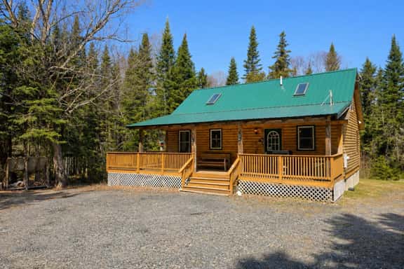 Maine Attraction - Image 1