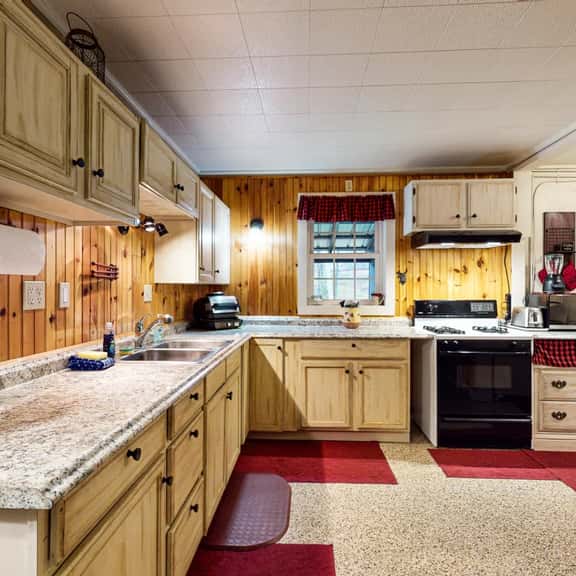 Deer Run Apartment - Image 1