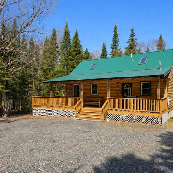 Maine Attraction - Image 1