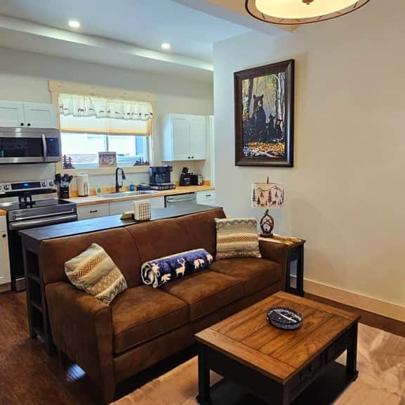 Pleasant Street Retreat - Image 1