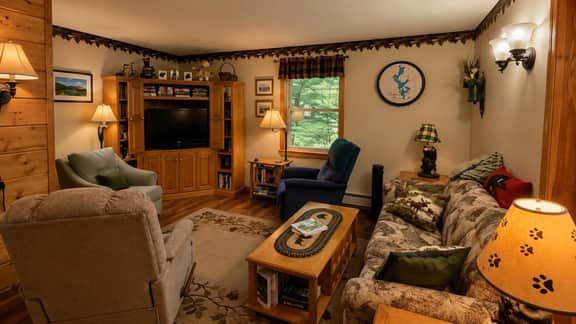 Beaver Cove Cabin - Image 5