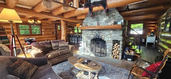 Bear Cove Hideaway - Image 2