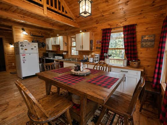 Maine Attraction - Image 5