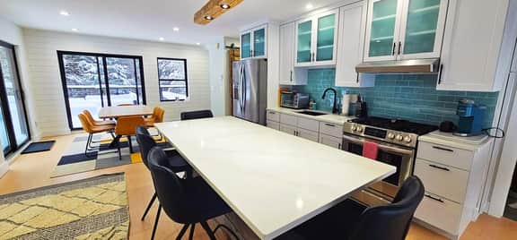 Modern Moosehead Lake Chalet - Image 4