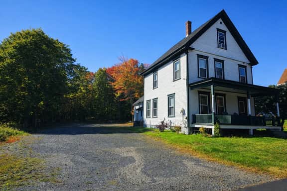 Moosehead Lake Lodge - Image 2