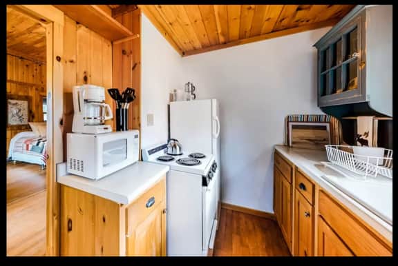 Rustic Cabin - Image 4