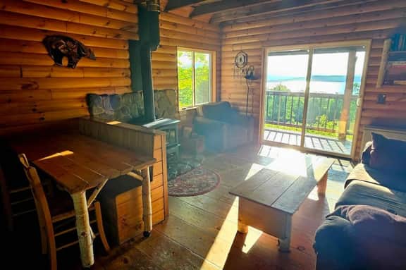 Tomhegan Cabin - Image 3