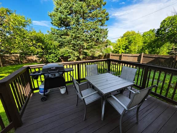 Brook Street Retreat - Image 3