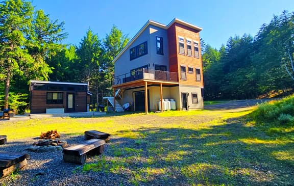 Modern Moosehead Lake Chalet - Image 1