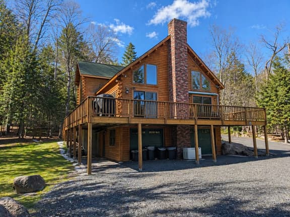 Mooseleuk Lodge - Image 1